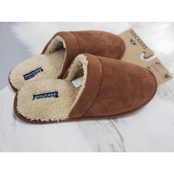 NEW DOCKERS MEN'S SLIP ON BROWN SLIPPERS MEDIUM‎ 7/8 HOUSE SHOE INDOOR OUTDOOR - Picture 1 of 3